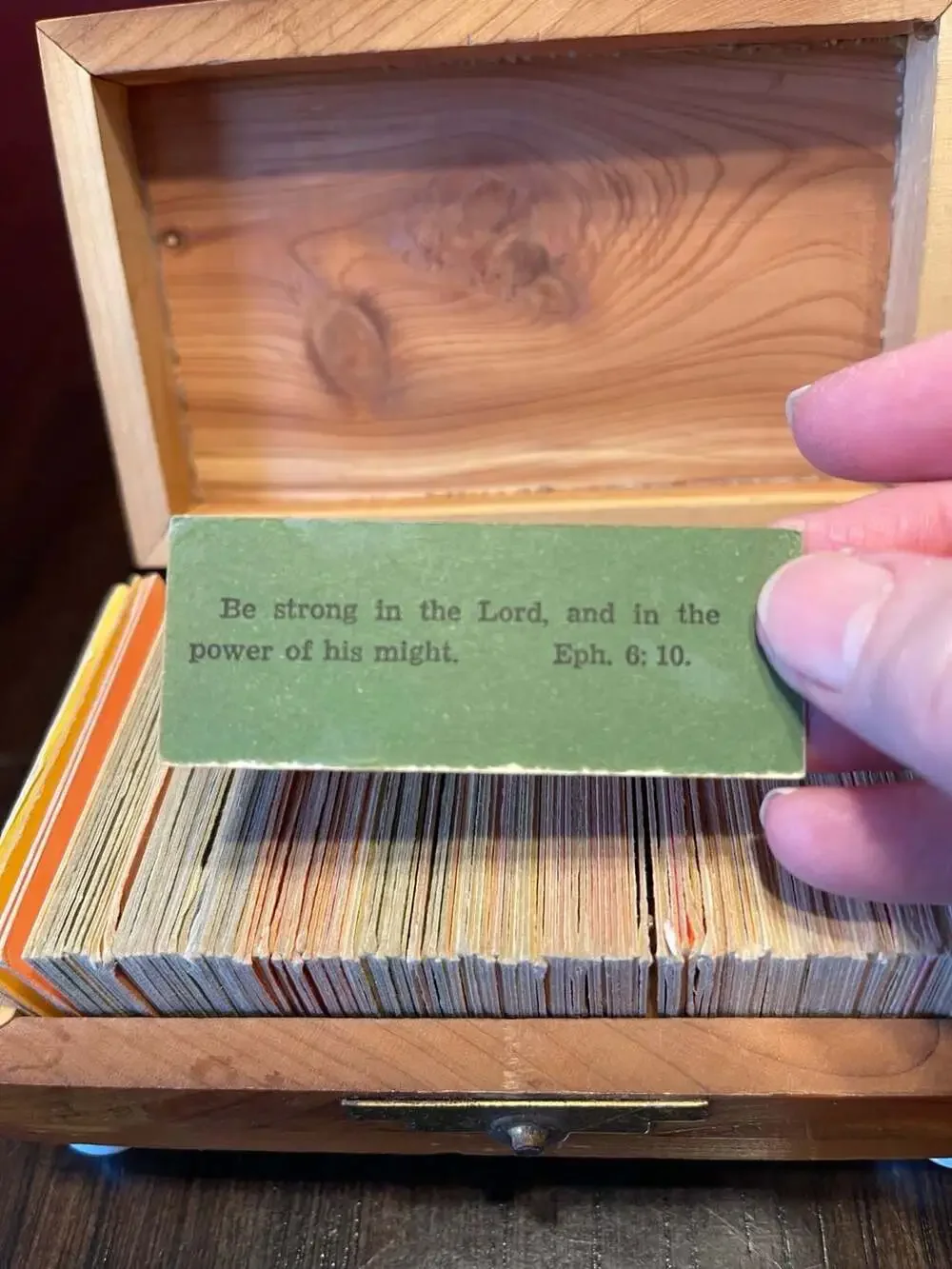 God's Treasure Chest Vintage Cedar Wood Keepsake Box with Scripture Cards